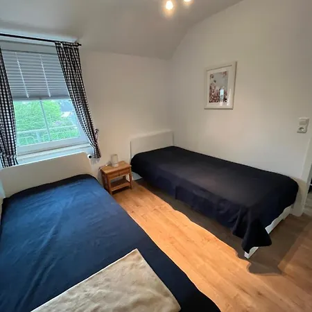 Gorch-fock-strasse 2 *