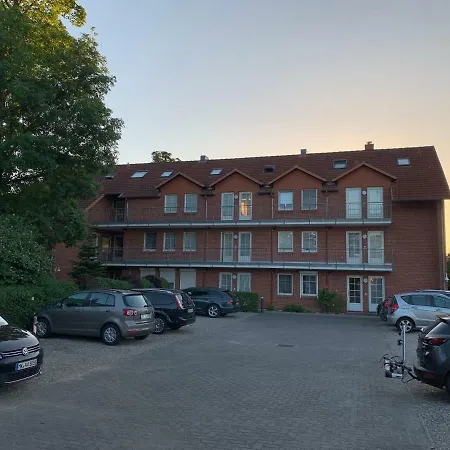 Gorch-fock-strasse 2 *