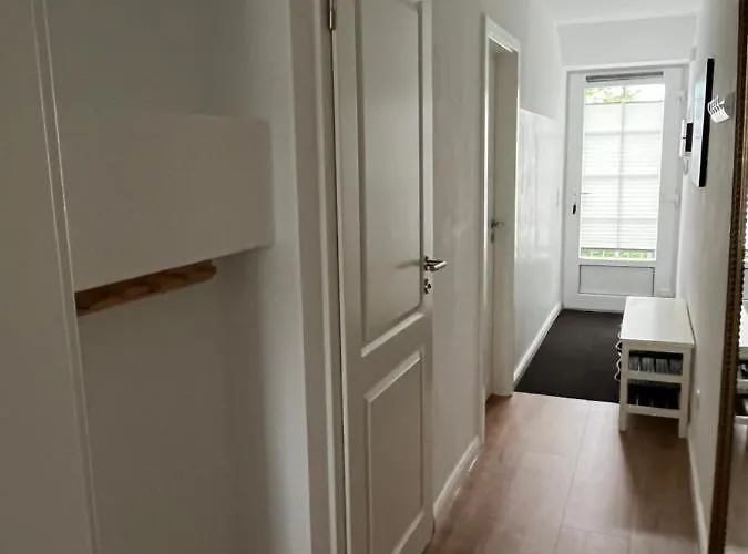 Gorch-fock-strasse 2 *