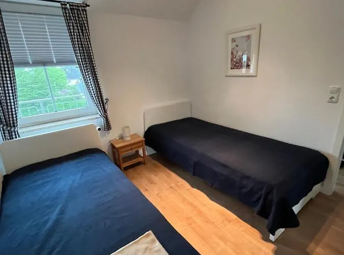 Gorch-fock-strasse 2 *